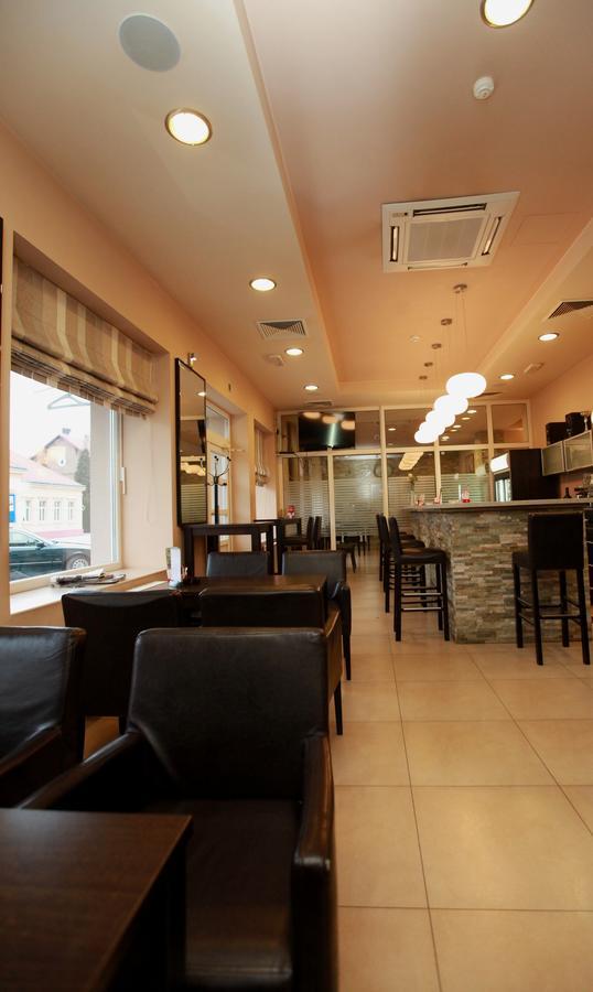 ביזובץ Hotel Petrijevci מראה חיצוני תמונה